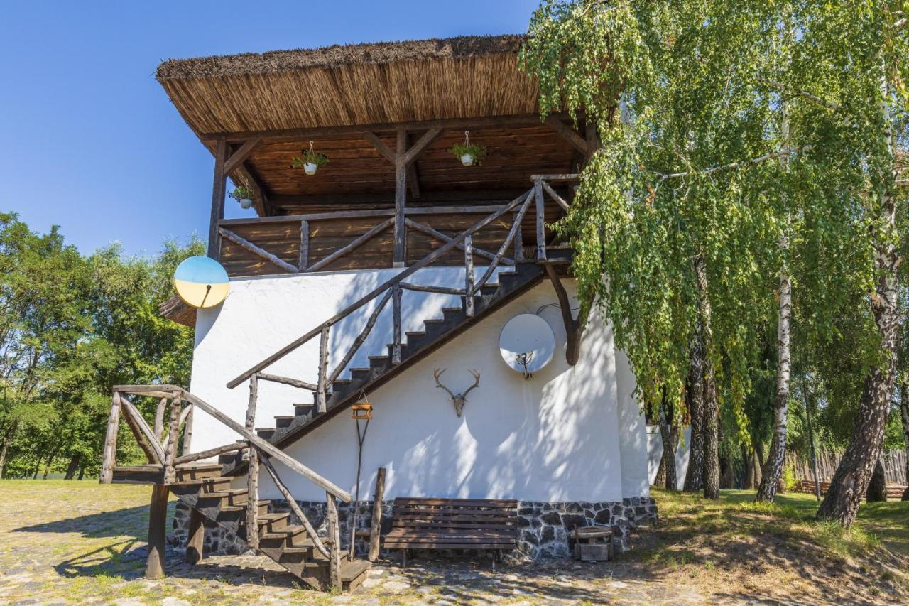 Гостинний Двір На Хуторі Хрещатик Zewnętrze zdjęcie